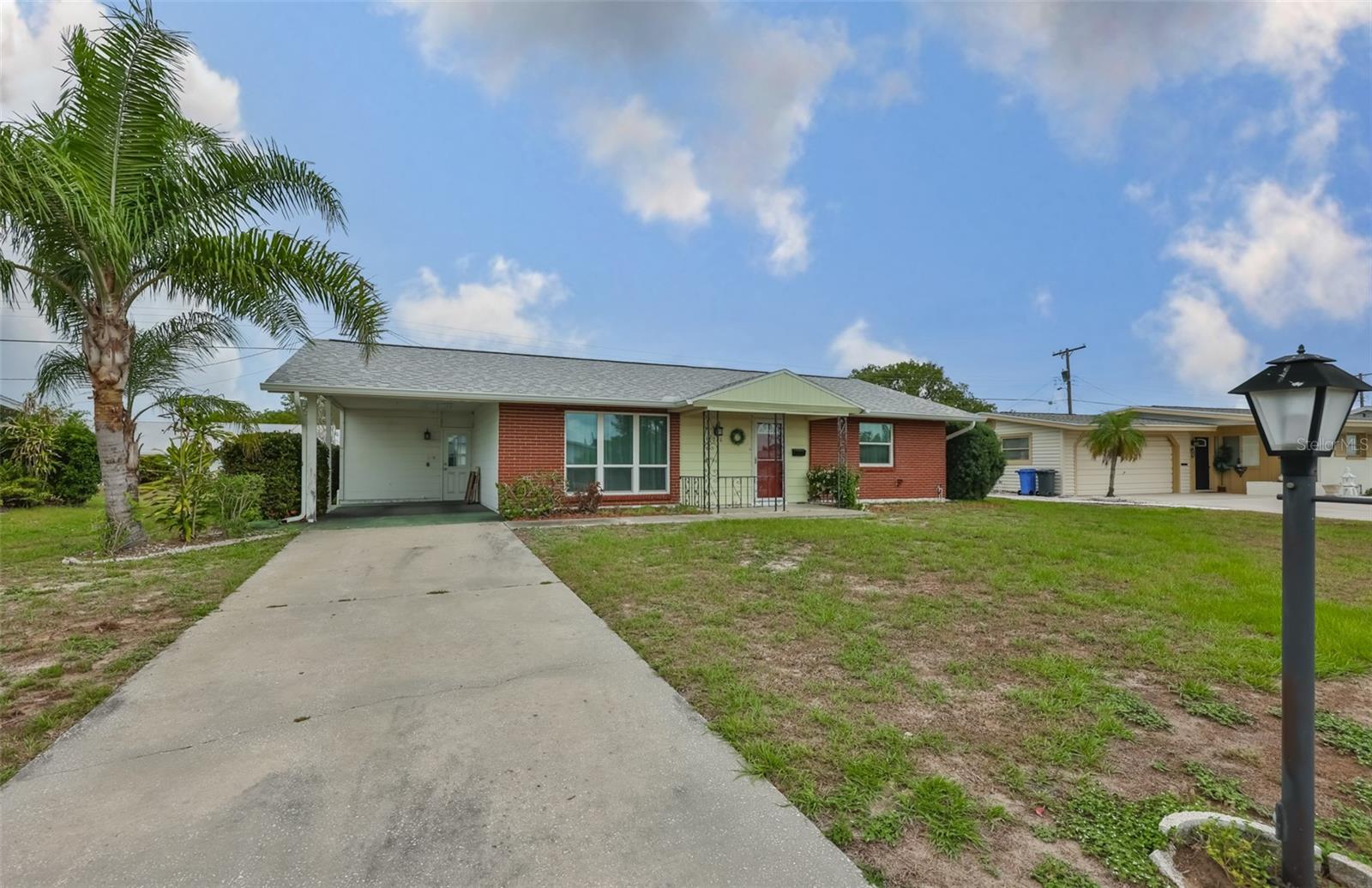 1216 Valley Forge, Sun City Center, FL 33573