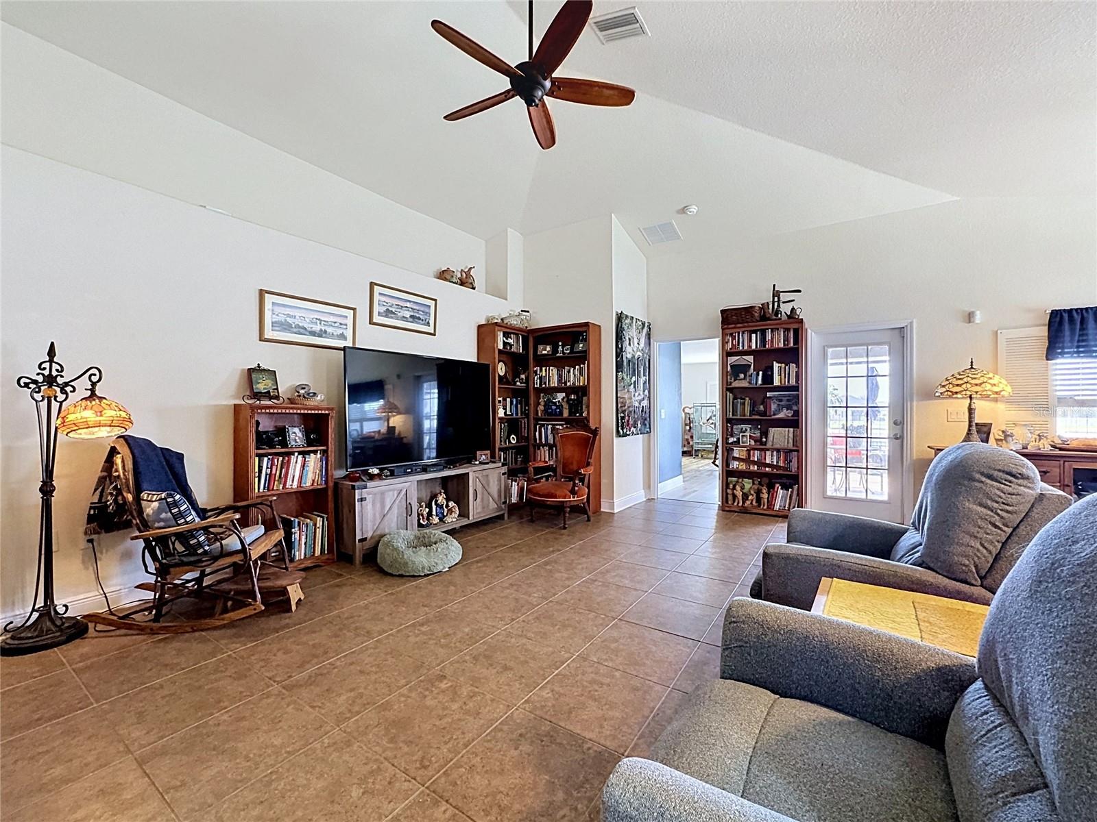 10821 Standing Stone, Wimauma, FL 33598