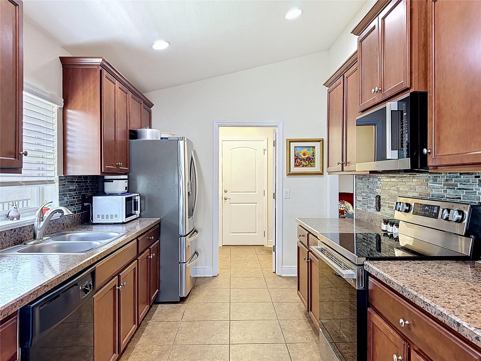 10821 Standing Stone, Wimauma, FL 33598