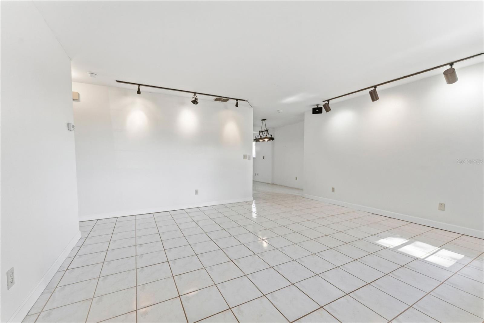 611 Tangerine, Oldsmar, FL 34677