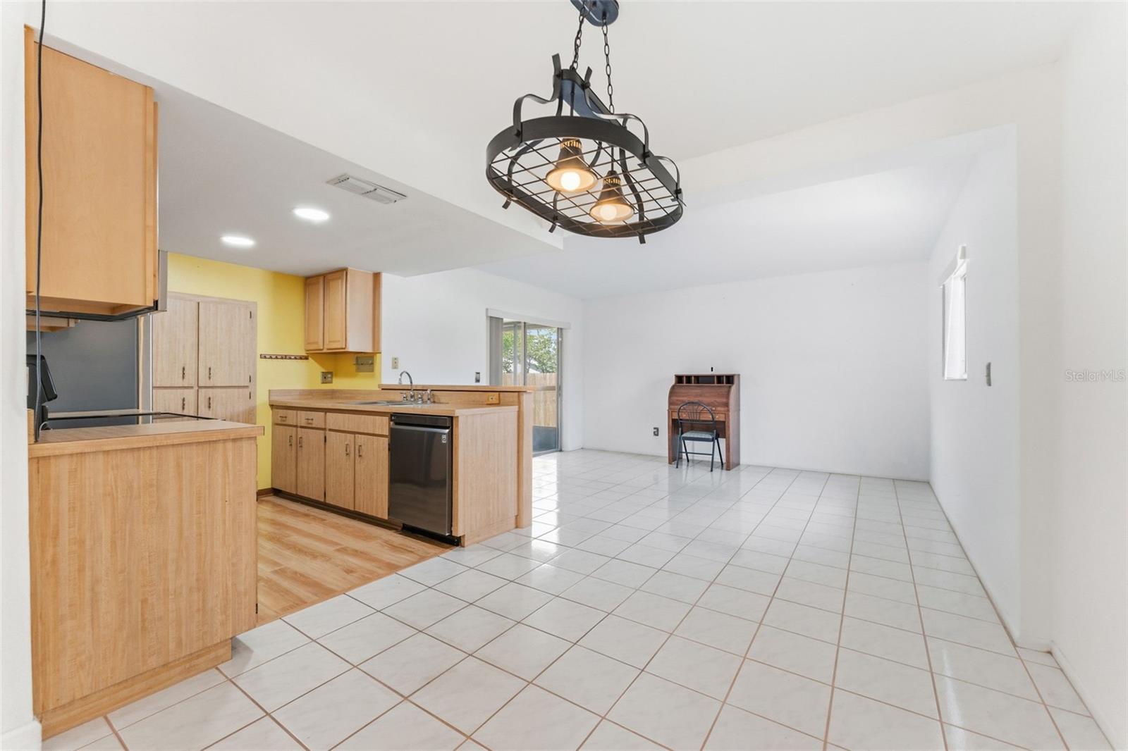 611 Tangerine, Oldsmar, FL 34677