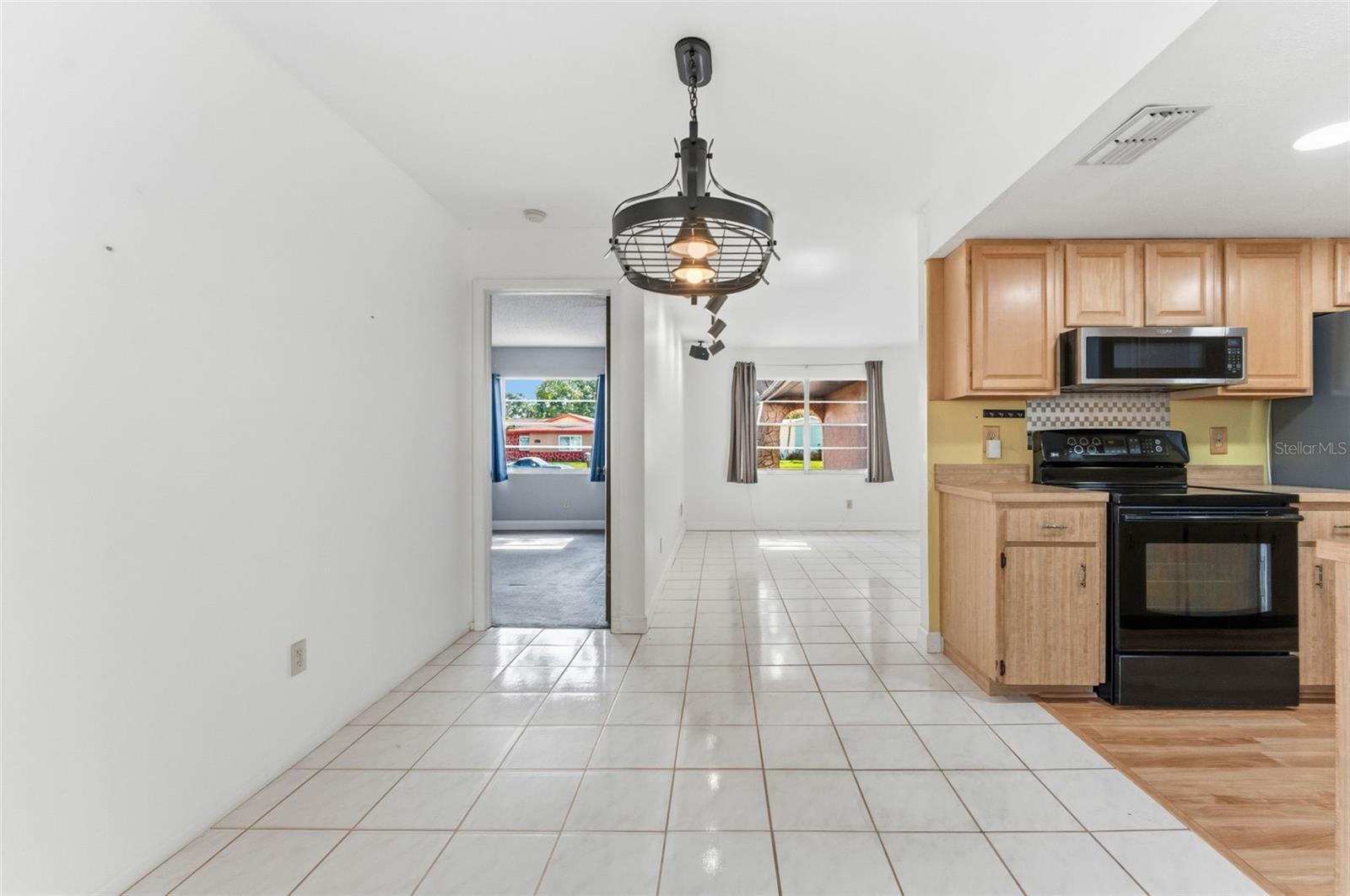 611 Tangerine, Oldsmar, FL 34677