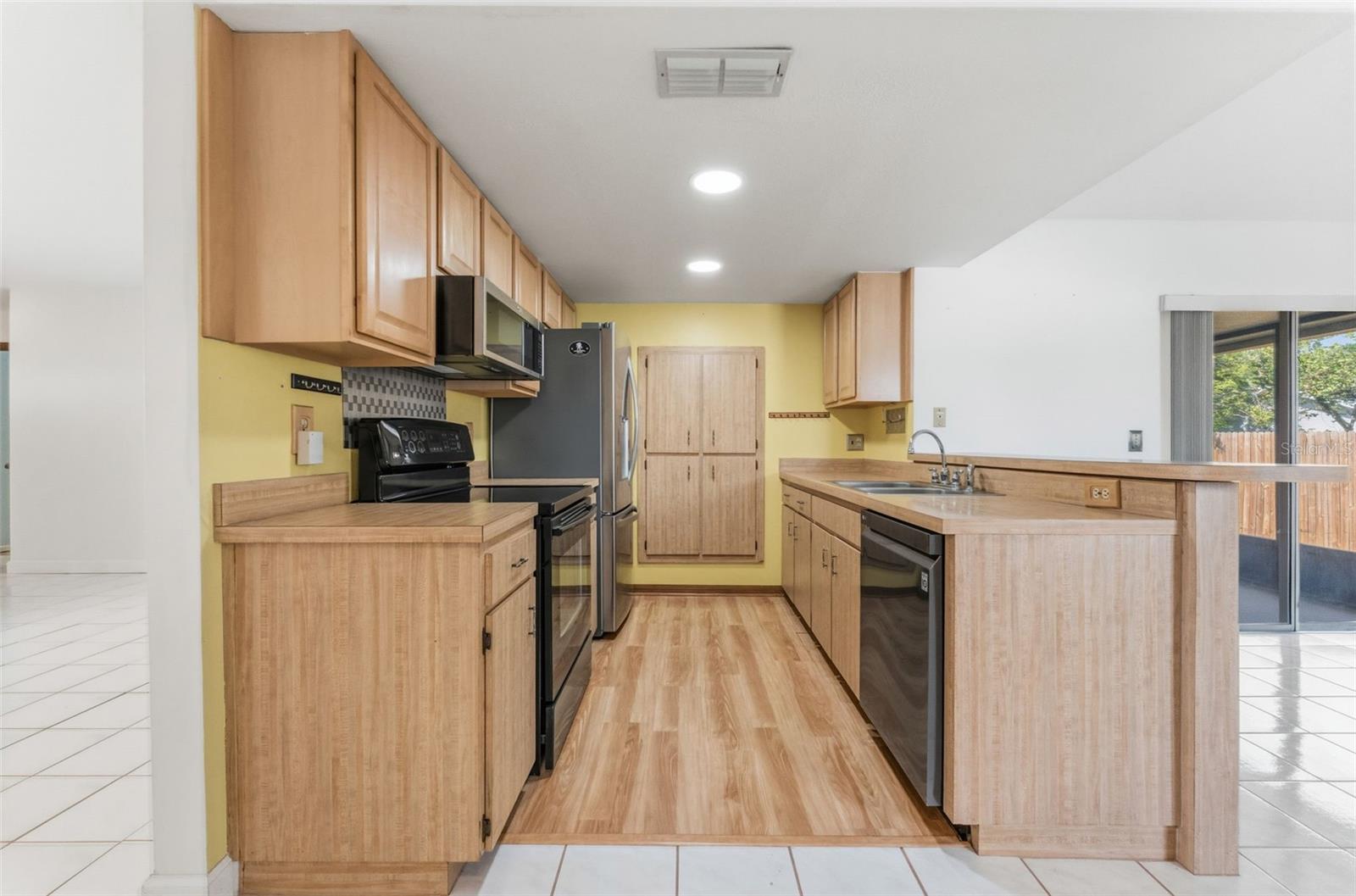 611 Tangerine, Oldsmar, FL 34677