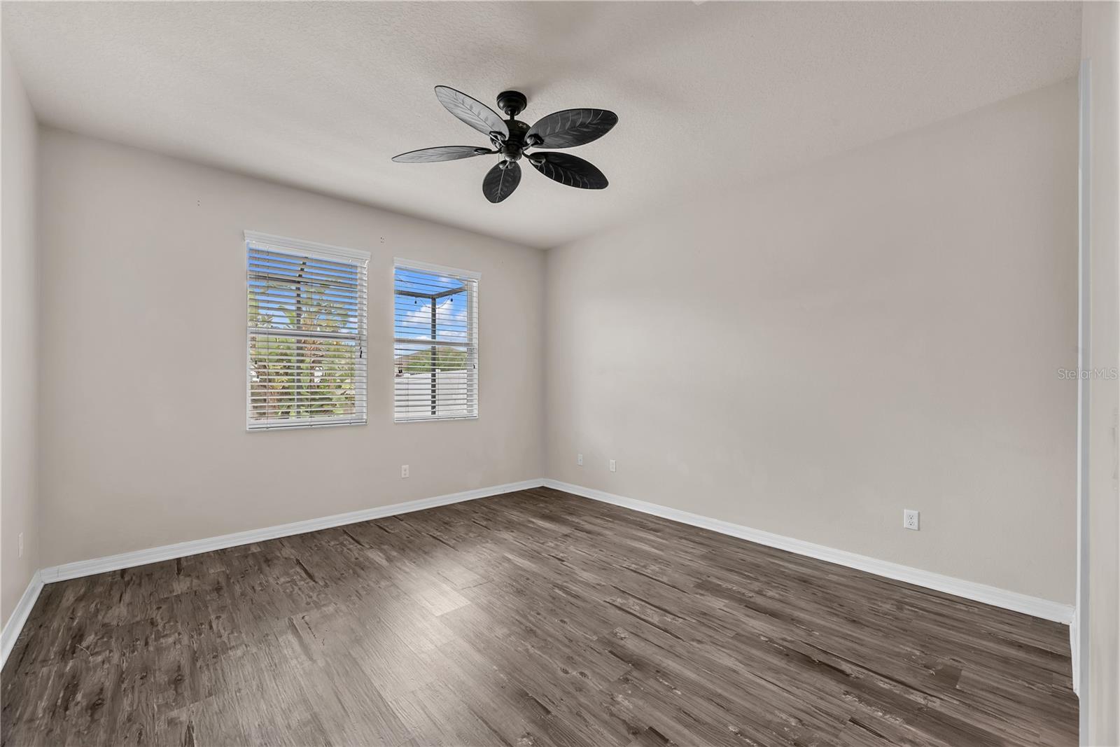 710 Parker Den, Ruskin, FL 33570