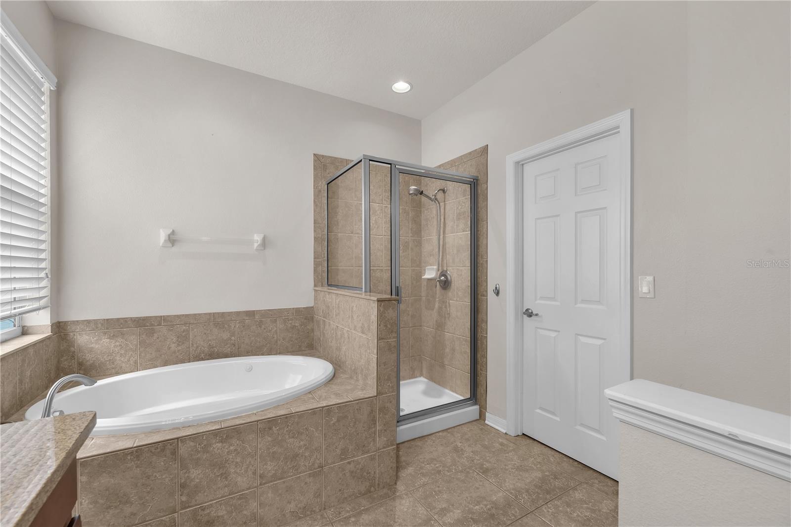 710 Parker Den, Ruskin, FL 33570