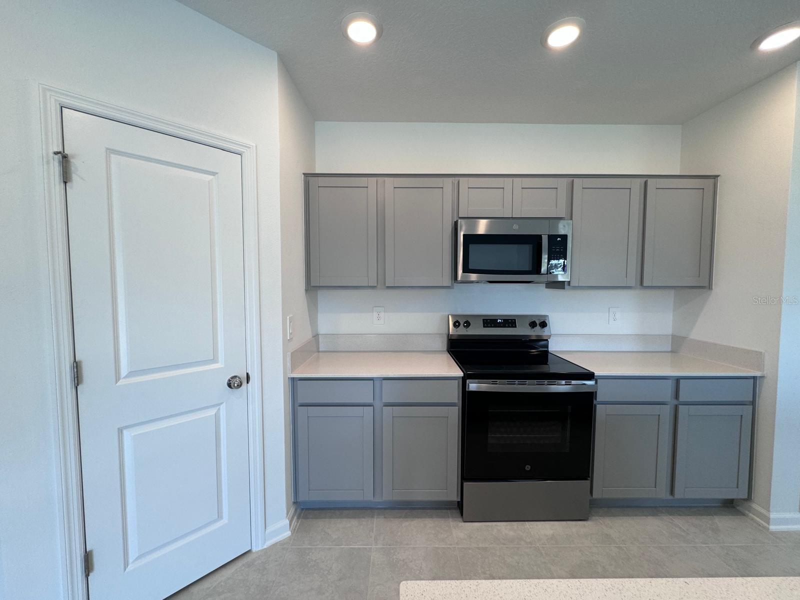 1033 Waterfall, Davenport, FL 33837