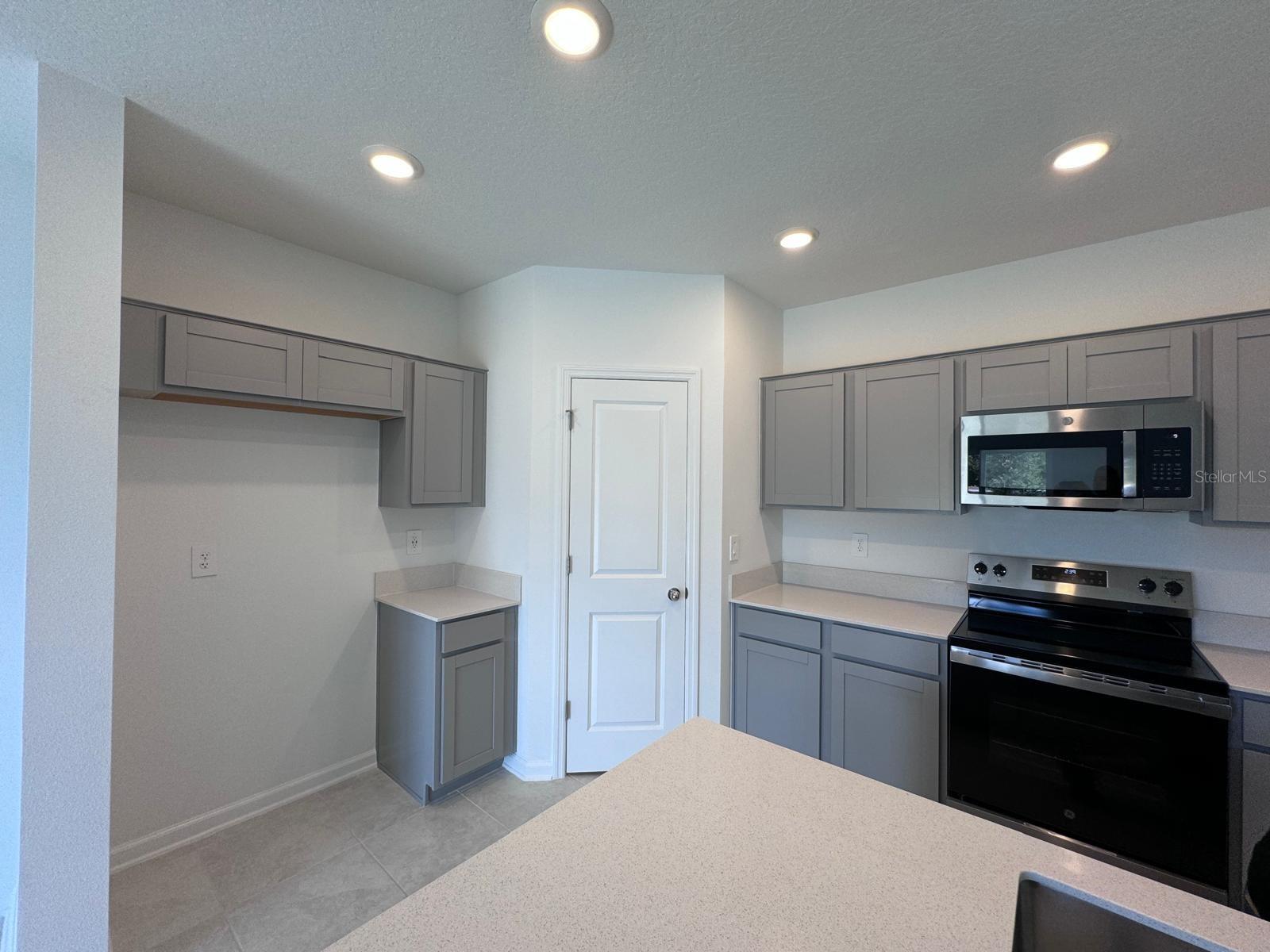 1033 Waterfall, Davenport, FL 33837