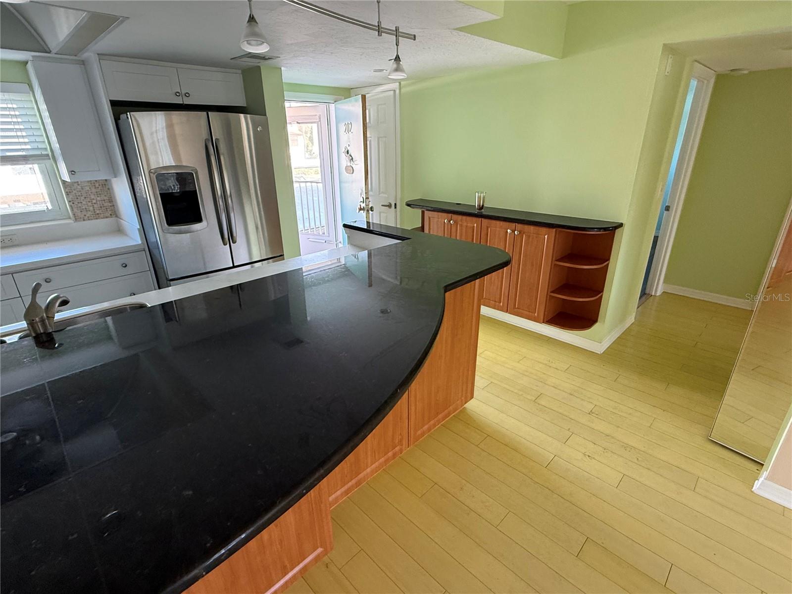 1250 Portofino Unit 202, Sarasota, FL 34242