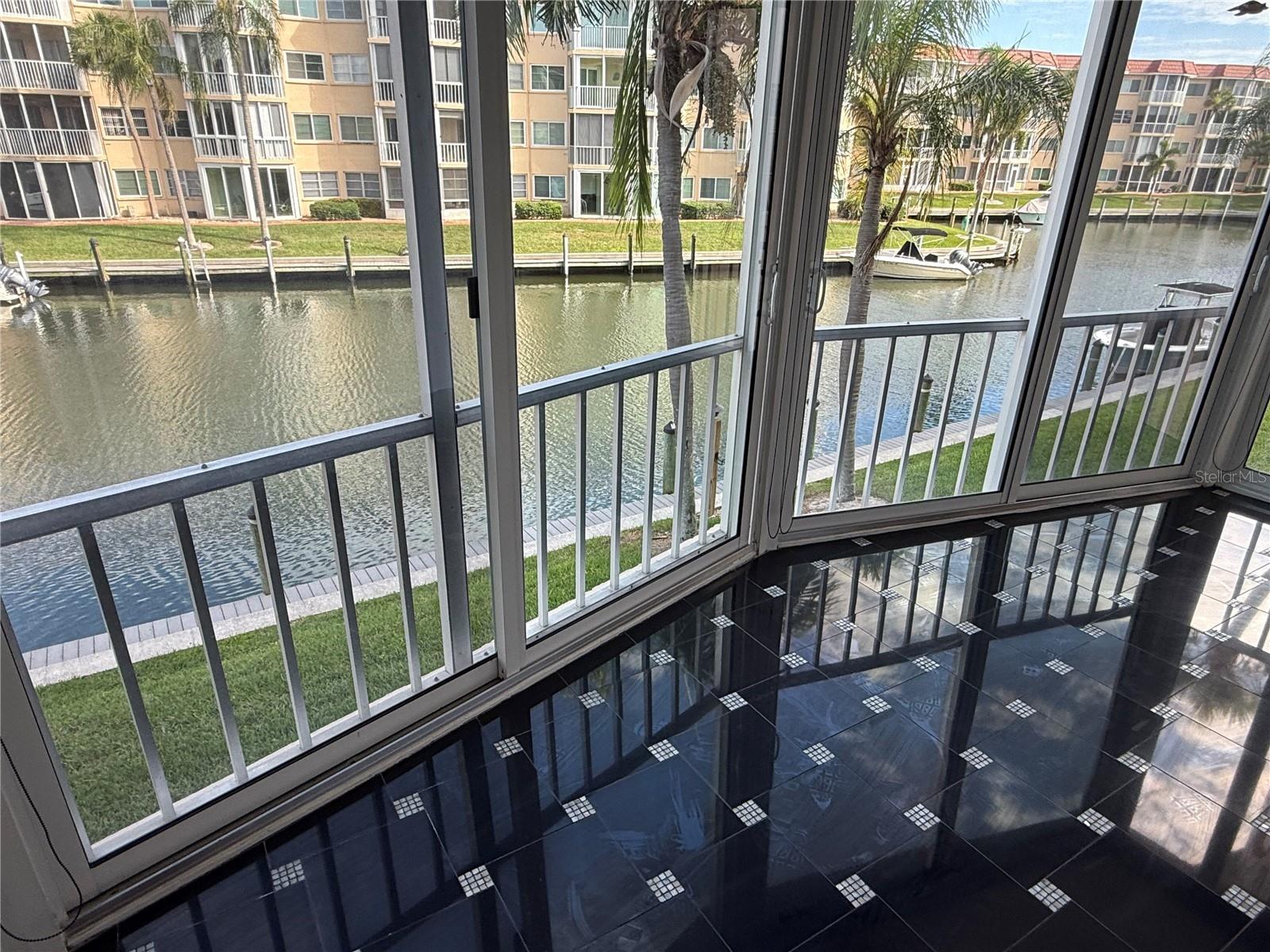1250 Portofino Unit 202, Sarasota, FL 34242