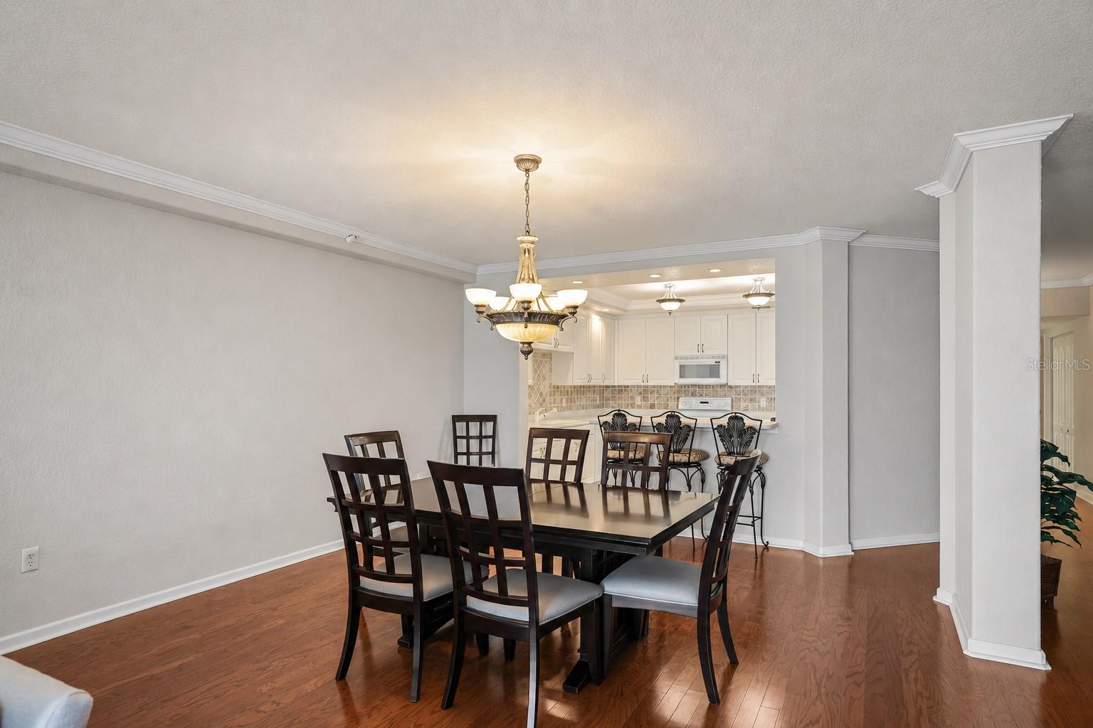 200 121st Unit 103, Treasure Island, FL 33706