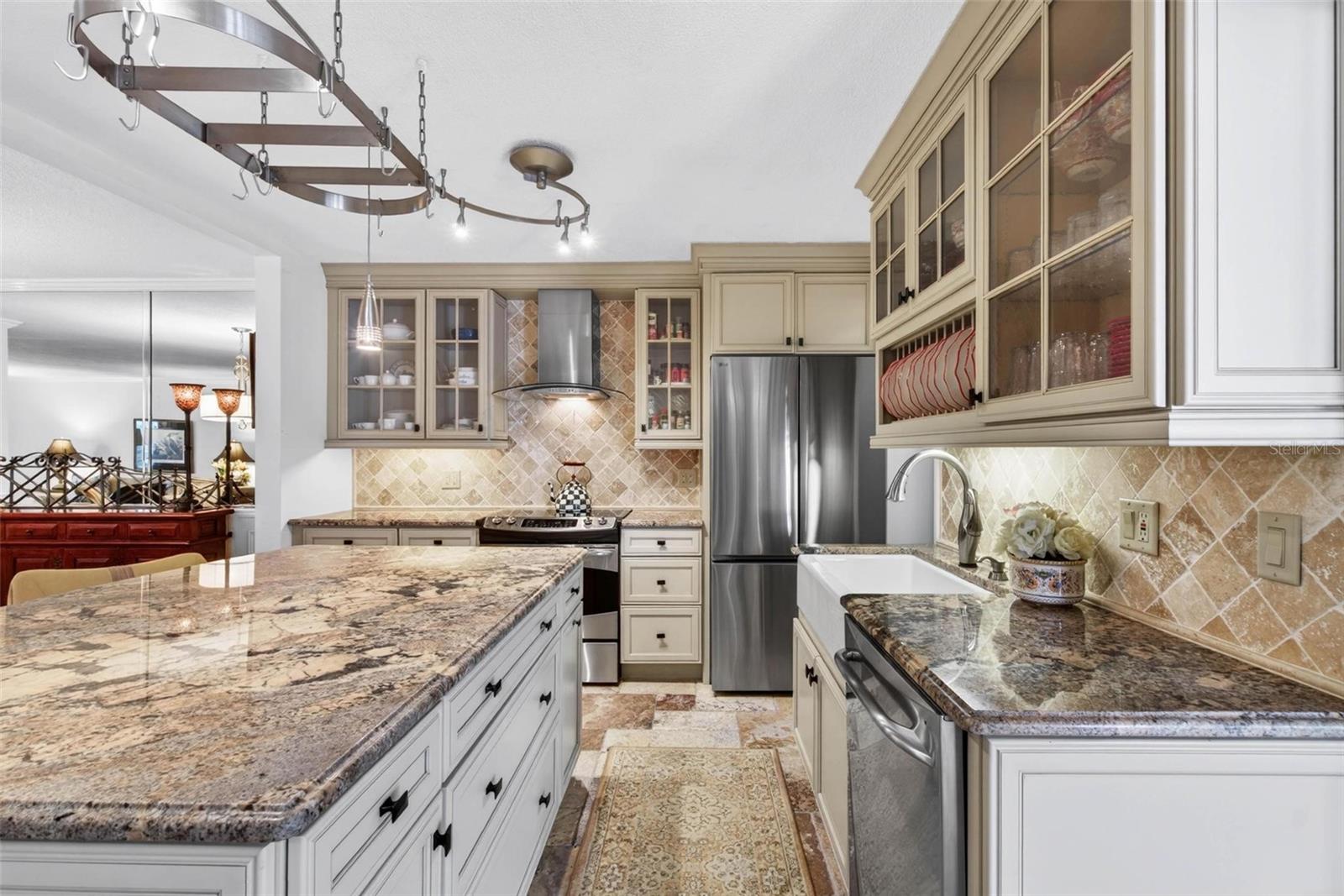 1065 Eden Isle Unit 2, St Petersburg, FL 33704