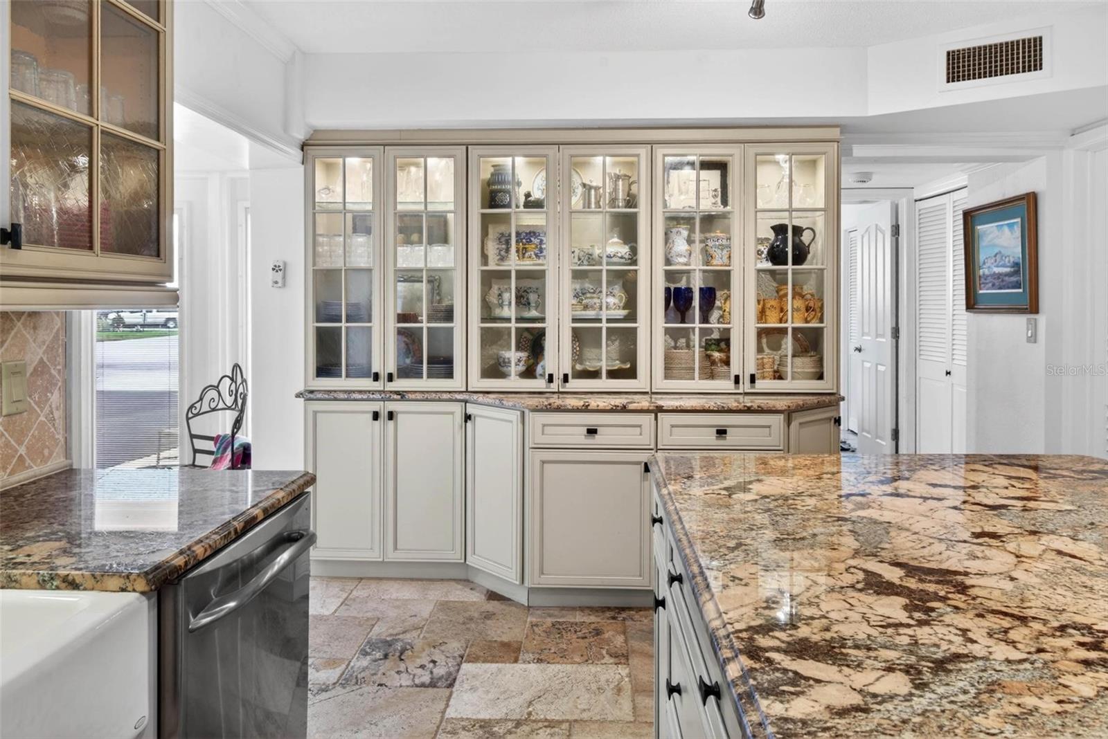 1065 Eden Isle Unit 2, St Petersburg, FL 33704