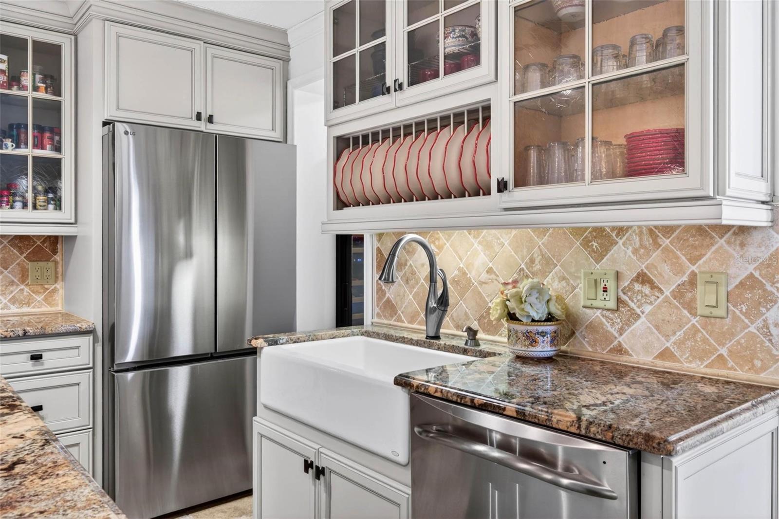 1065 Eden Isle Unit 2, St Petersburg, FL 33704