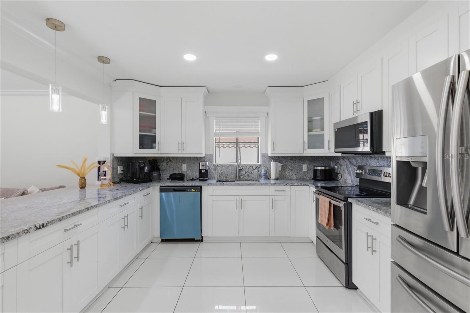 6611 Hale, Tampa, FL 33614