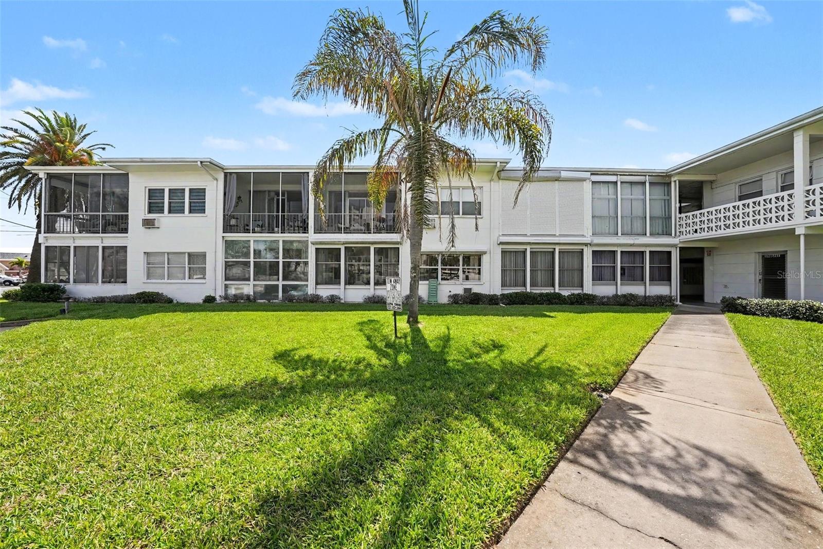 7050 Sunset Unit 11, St Pete Beach, FL 33706