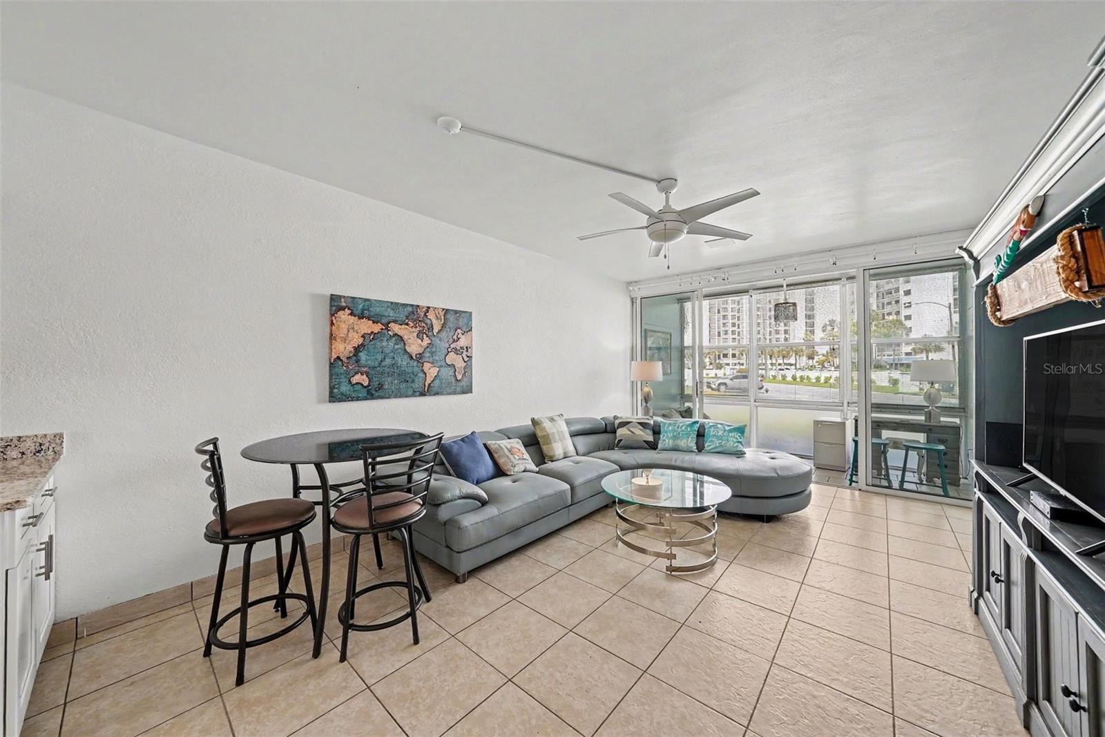 7050 Sunset Unit 11, St Pete Beach, FL 33706
