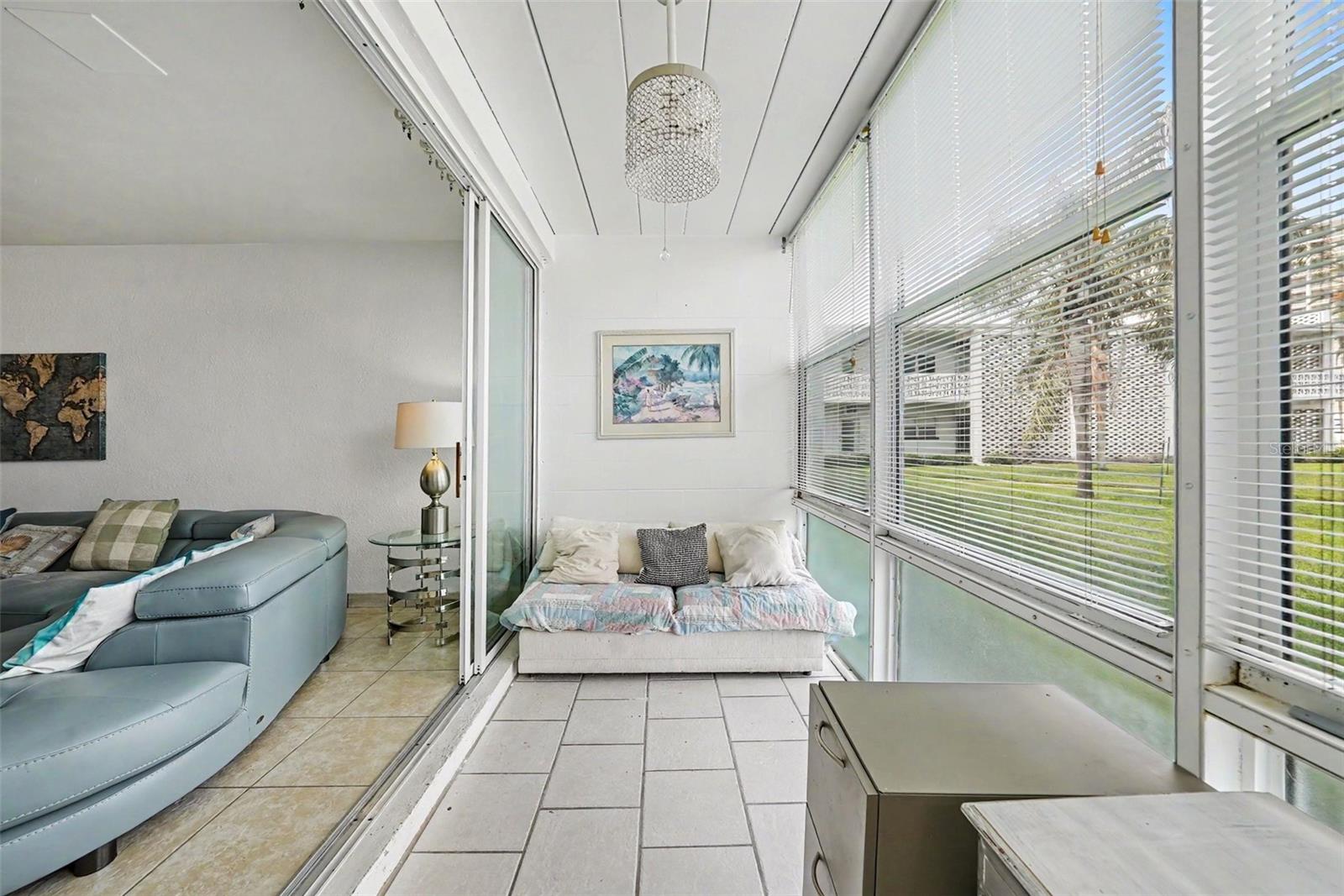 7050 Sunset Unit 11, St Pete Beach, FL 33706