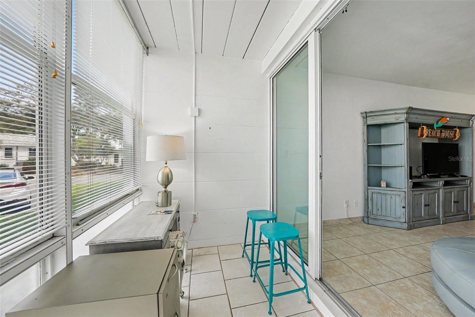 7050 Sunset Unit 11, St Pete Beach, FL 33706
