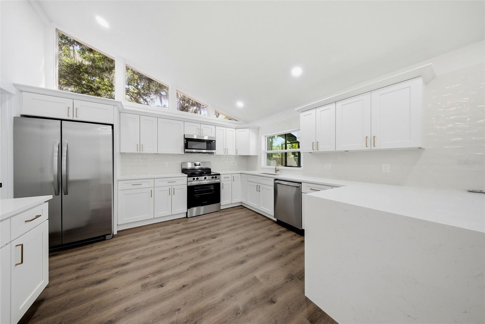 2104 Doefield, Valrico, FL 33596