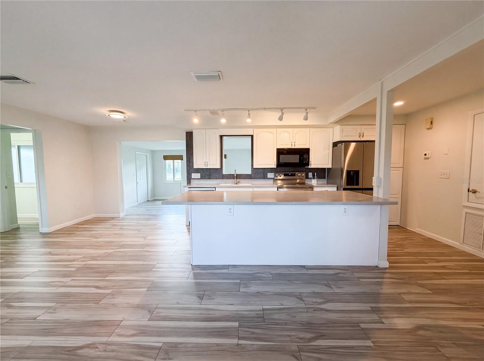 3260 Pinetree, Port Charlotte, FL 33952
