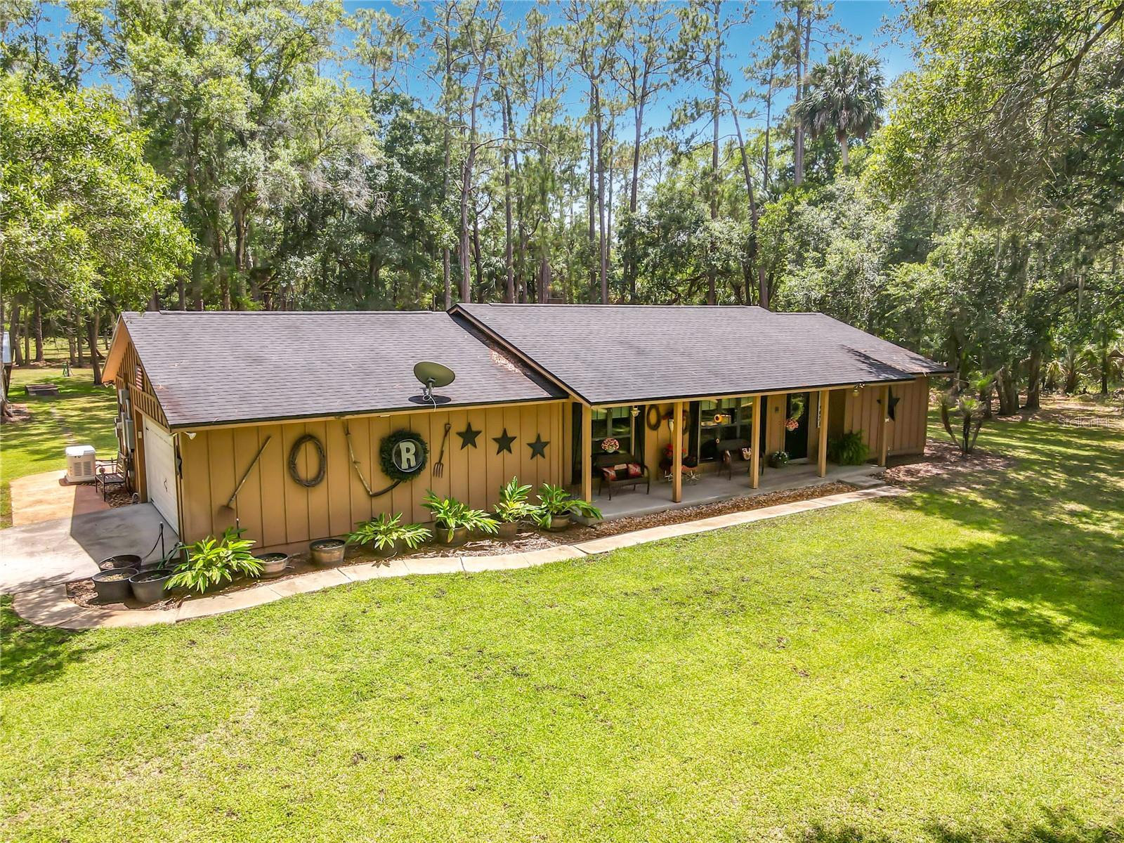 1395 Maytown, Osteen, FL 32764
