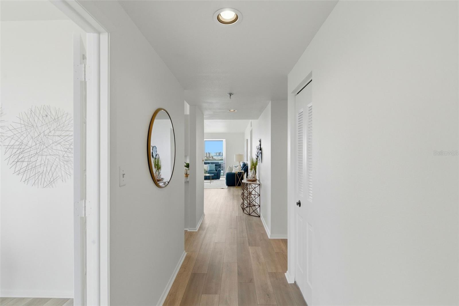 7932 Sailboat Key Unit 701, South Pasadena, FL 33707