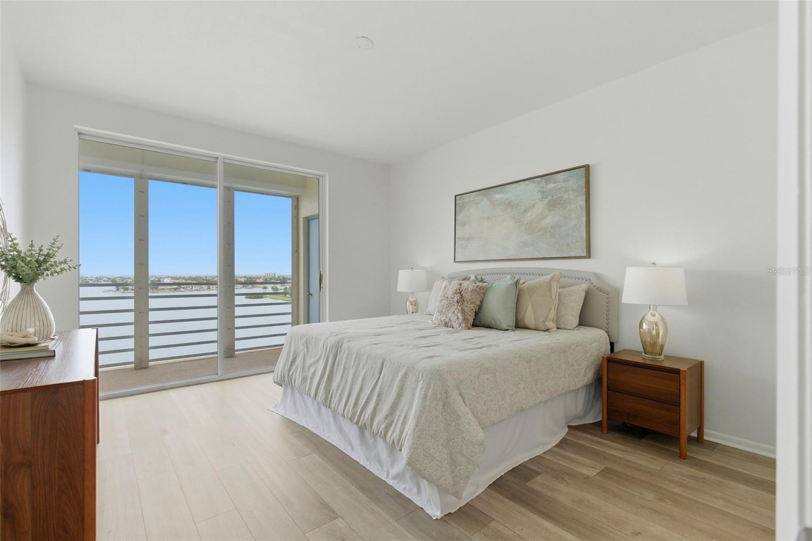 7932 Sailboat Key Unit 701, South Pasadena, FL 33707