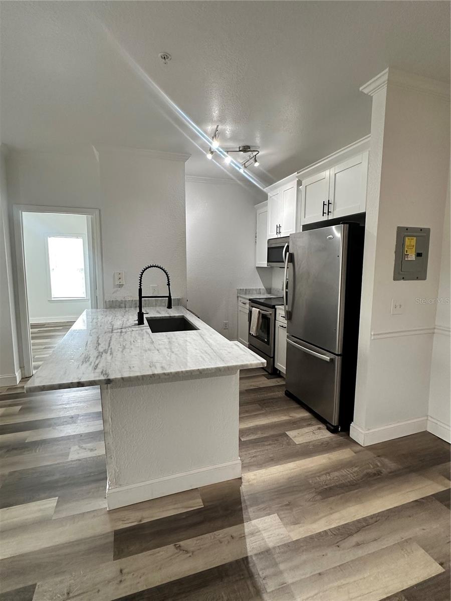 3713 Conroy Unit 1932, Orlando, FL 32839