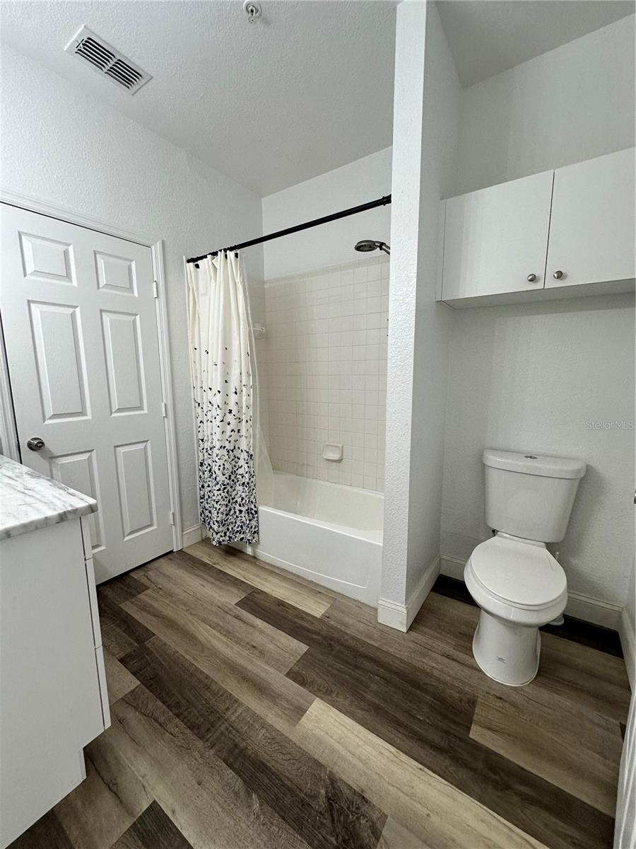 3713 Conroy Unit 1932, Orlando, FL 32839