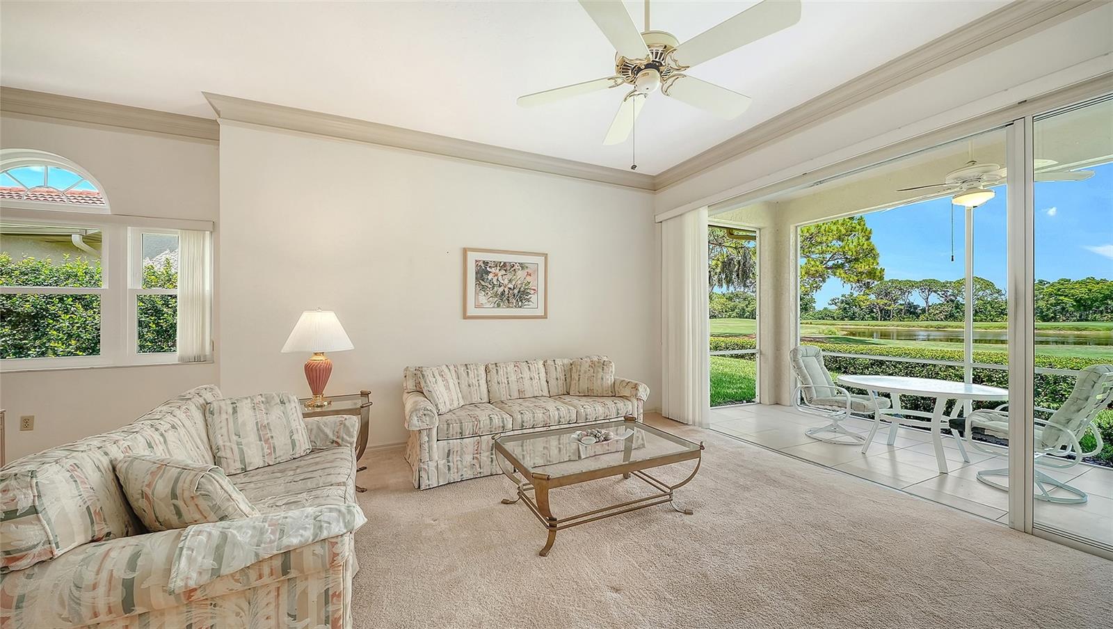 3374 Chelmsford Unit 9, Sarasota, FL 34235