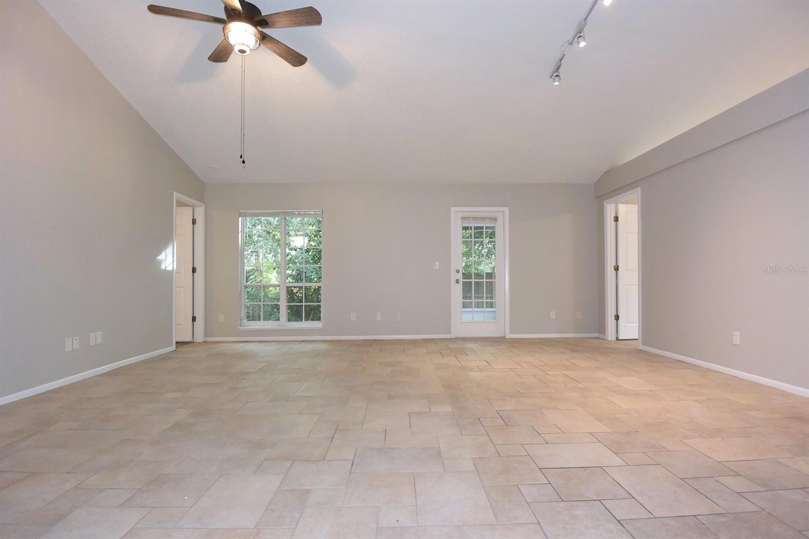 1672 Countrywood, Tarpon Springs, FL 34689
