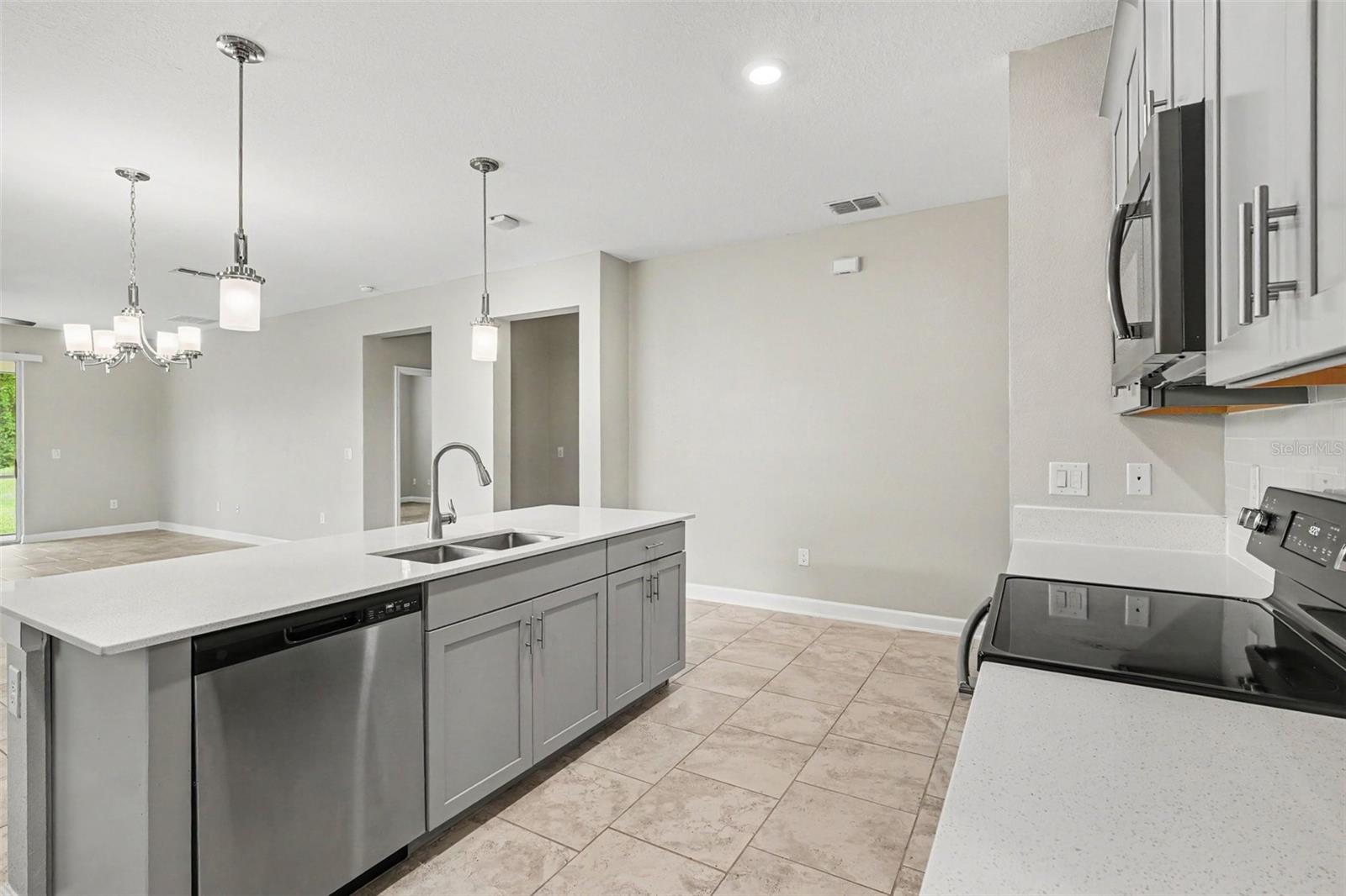 490 Brunswick, Davenport, FL 33837