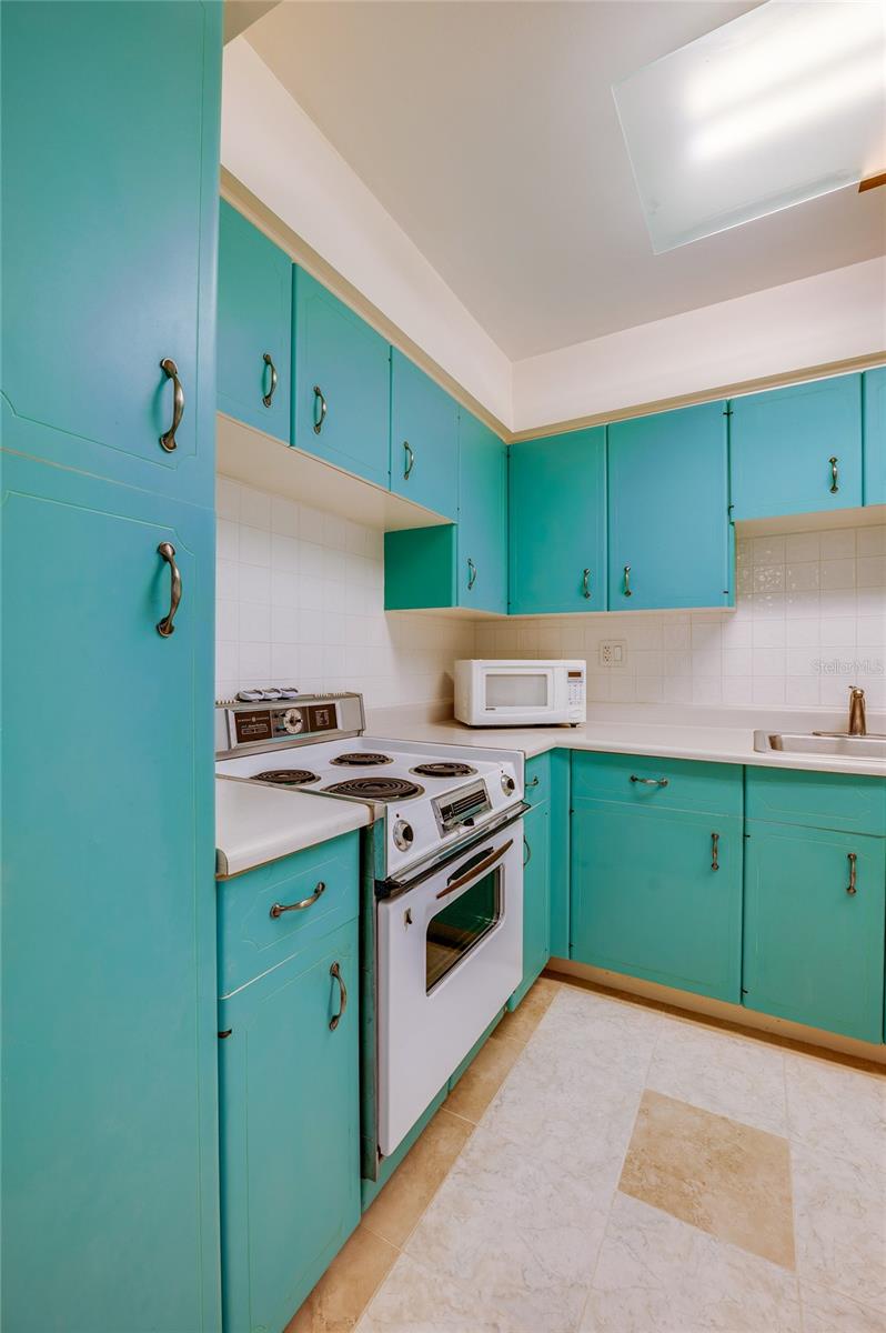 2800 Atlantic Unit 1009, Daytona Beach, FL 32118