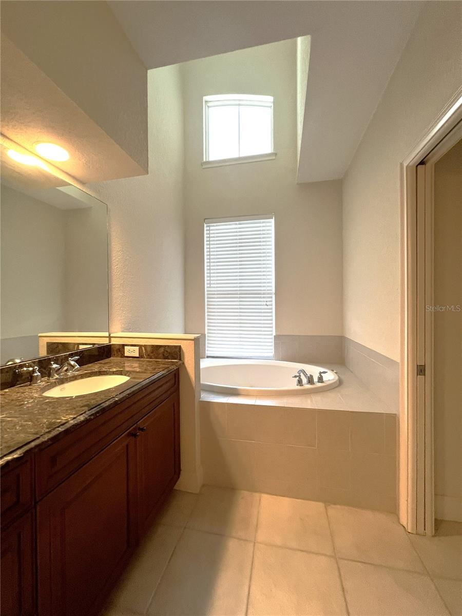 1762 34th Unit 2, Gainesville, FL 32605