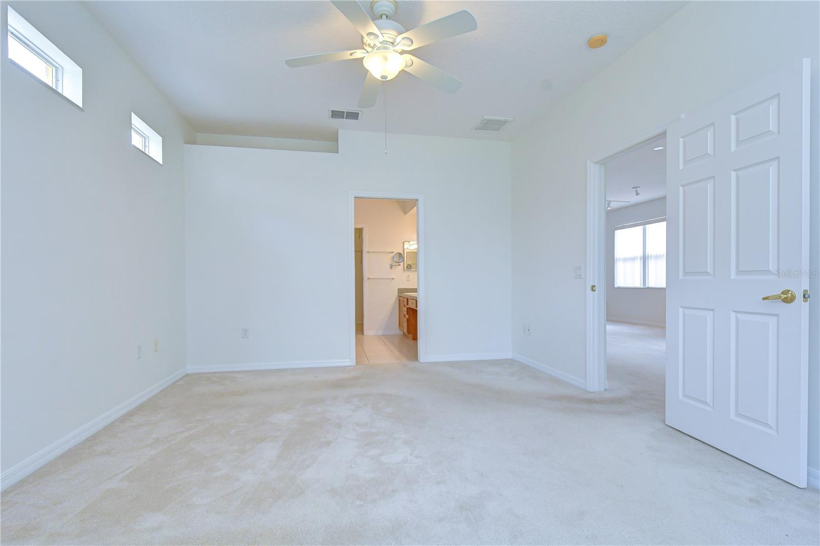 8049 Sanguinelli, Land O Lakes, FL 34637