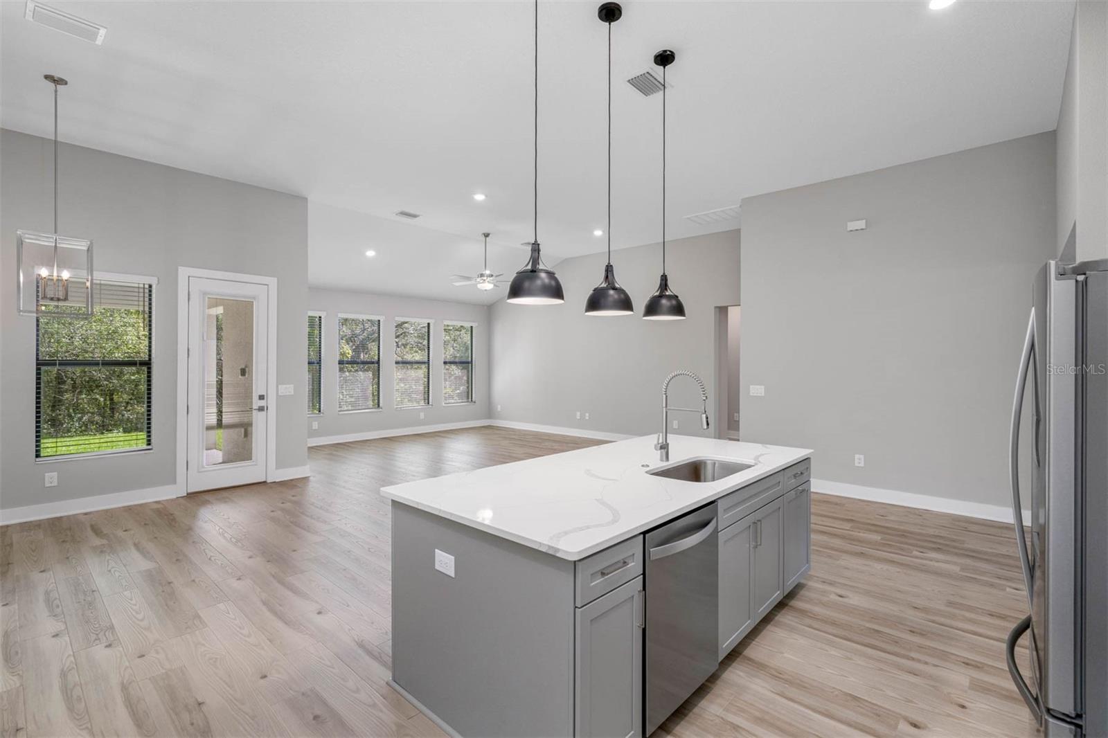 13063 Oldenburg, Hudson, FL 34667