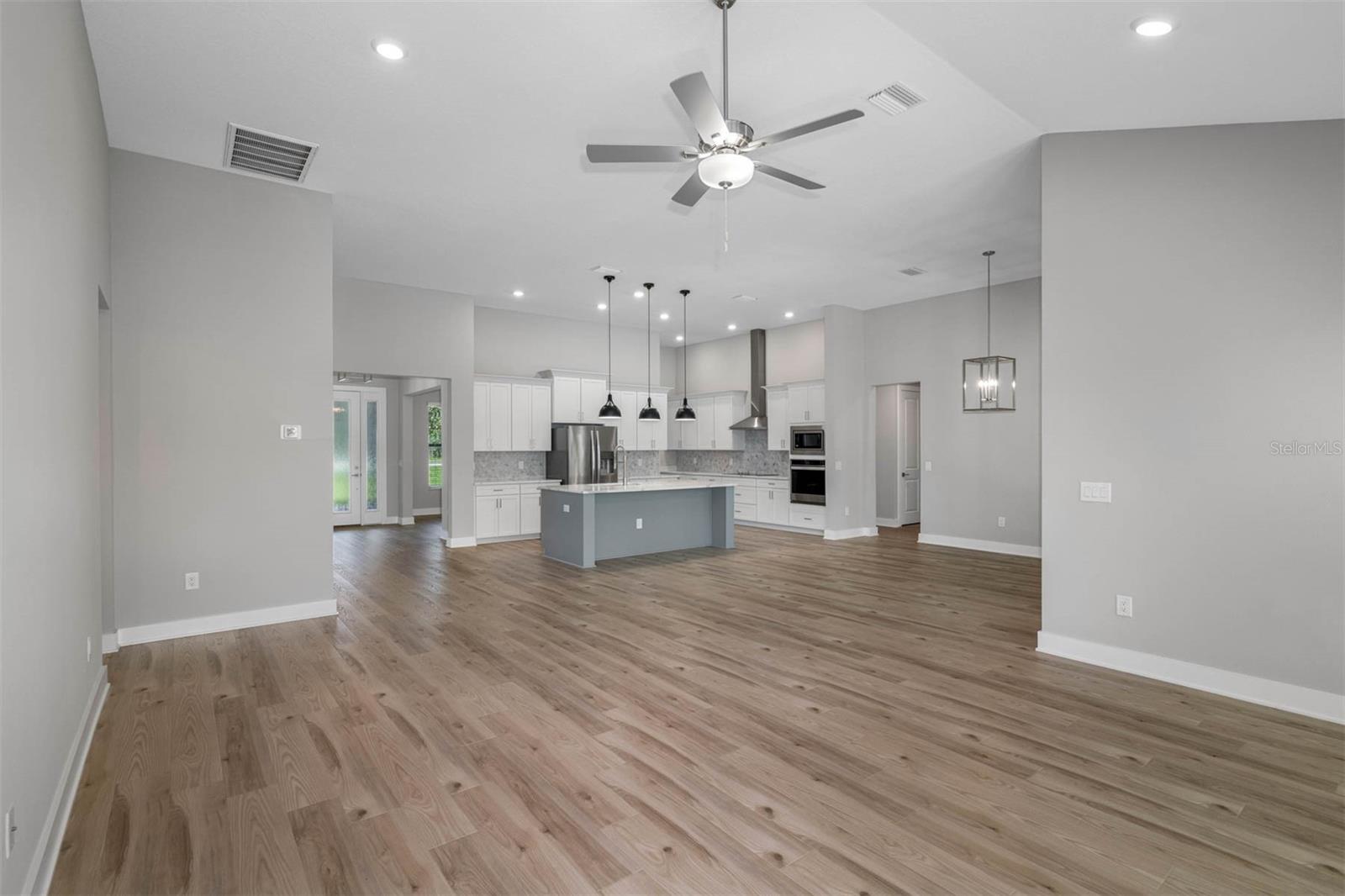 13063 Oldenburg, Hudson, FL 34667
