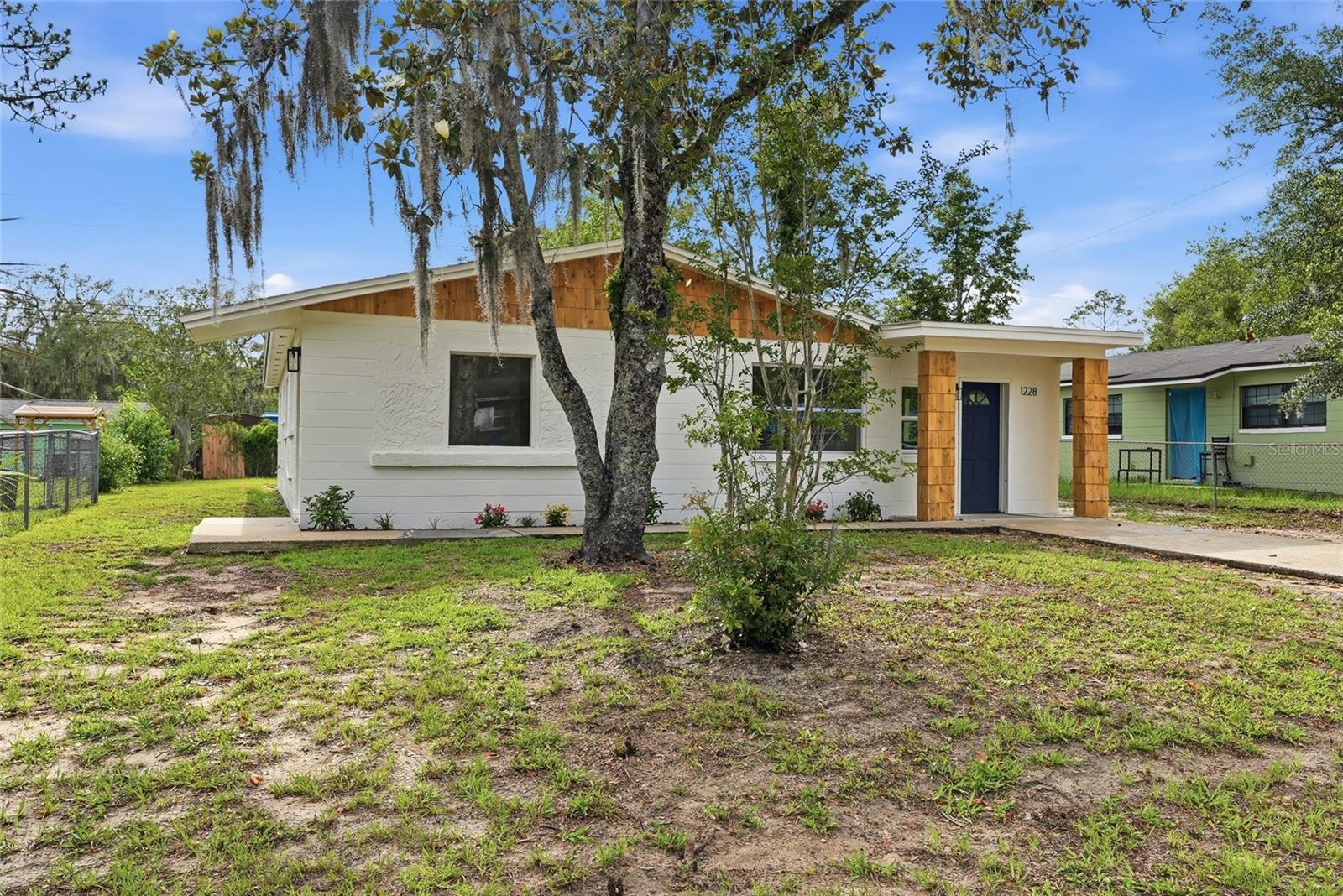 1228 19th, Gainesville, FL 32641