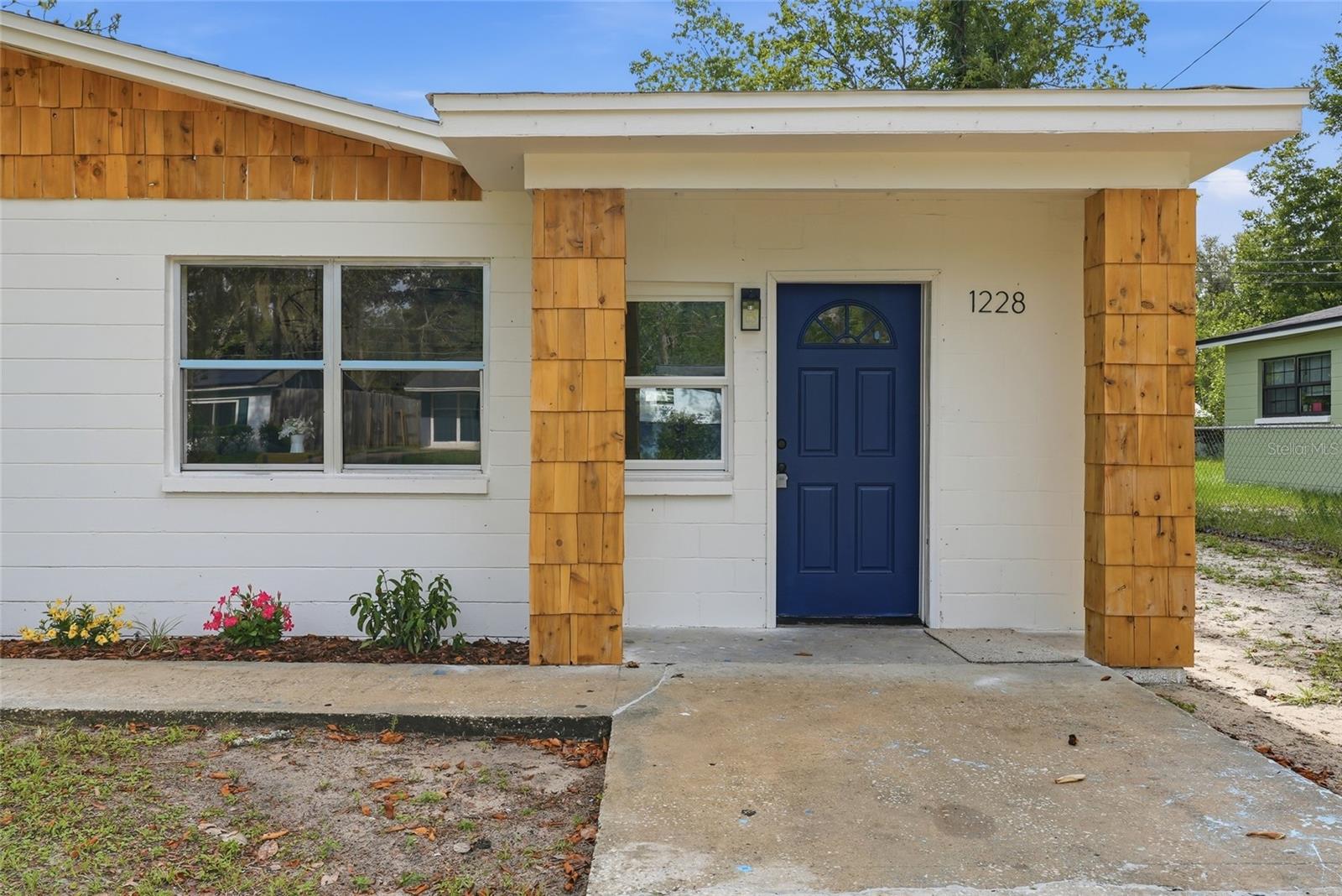1228 19th, Gainesville, FL 32641