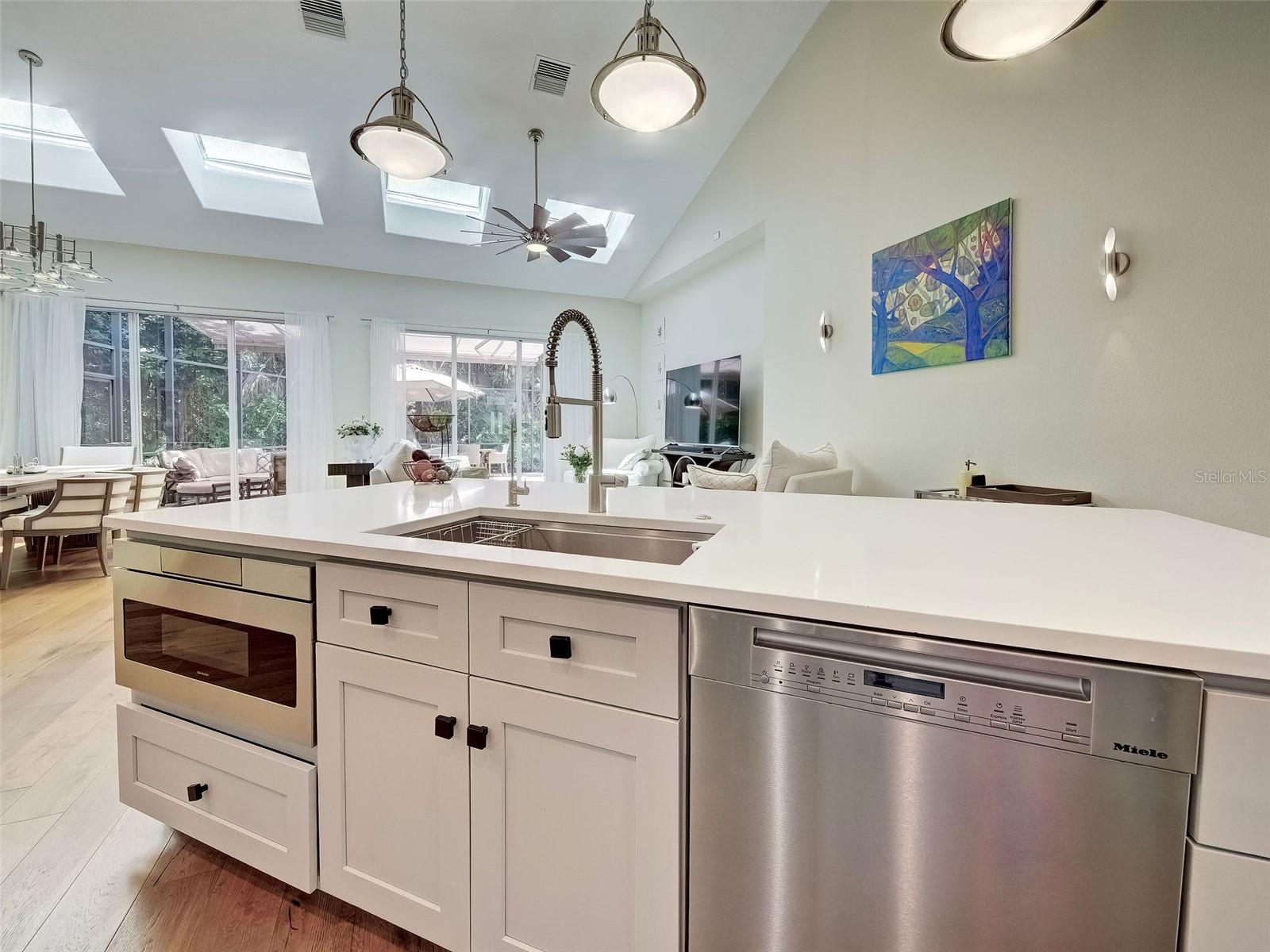 5026 Hanging Moss, Sarasota, FL 34238