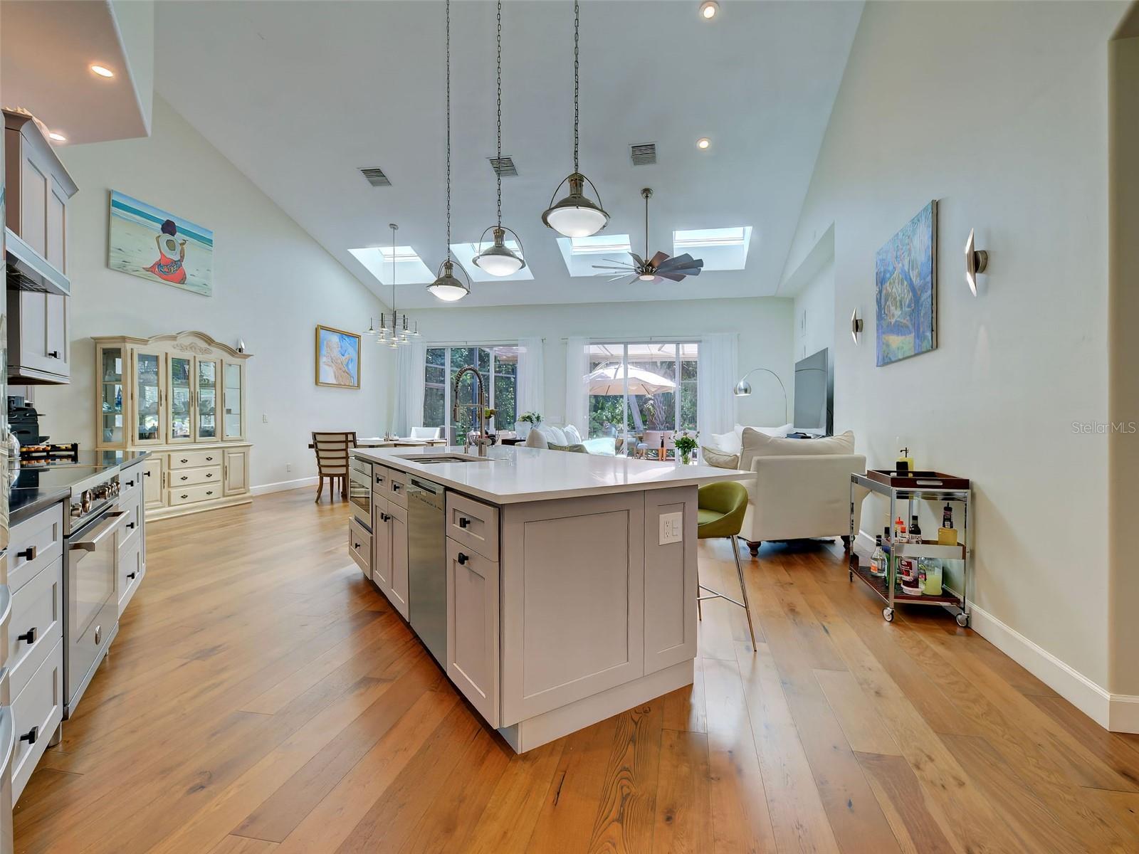 5026 Hanging Moss, Sarasota, FL 34238