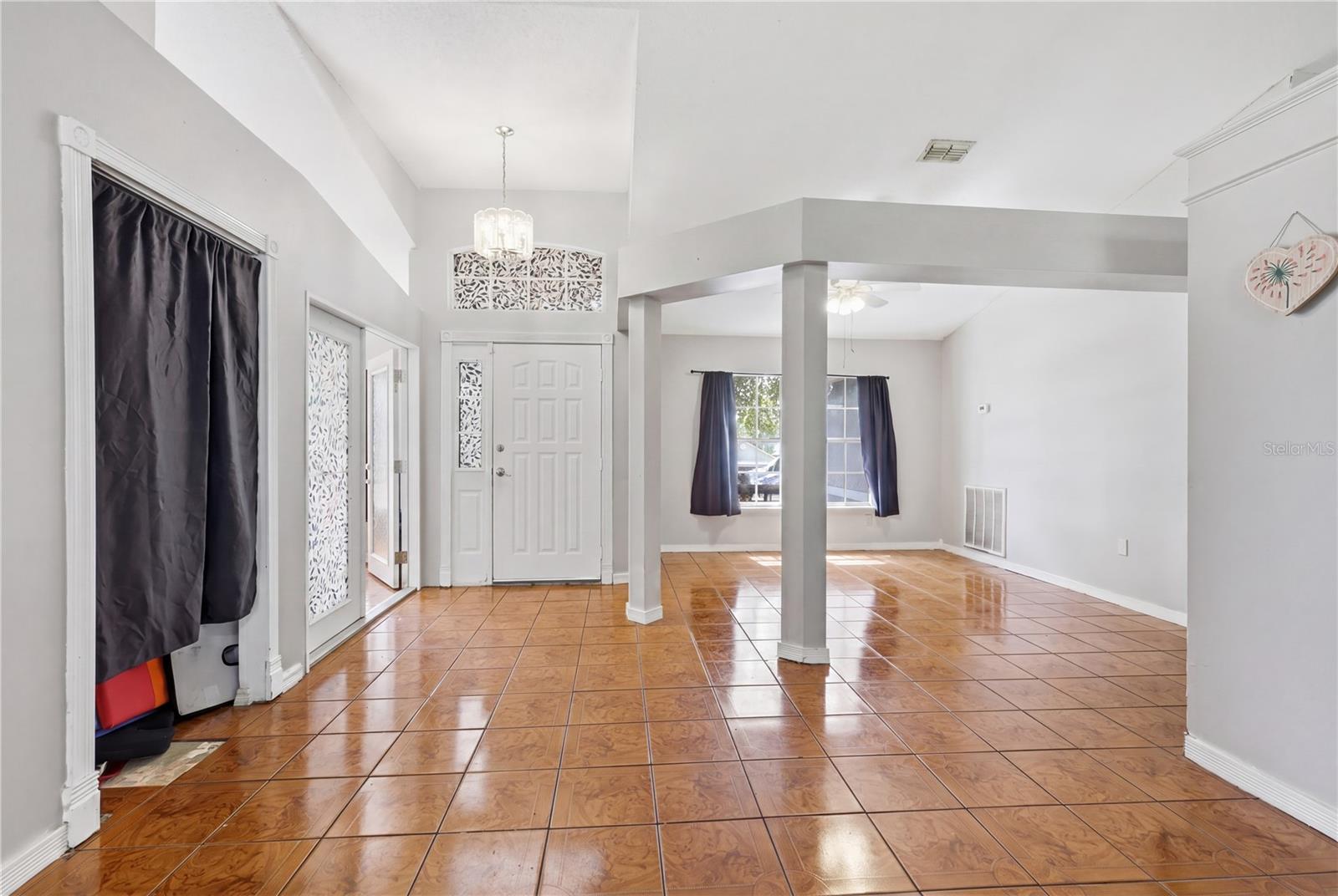 725 9th, Deltona, FL 32725