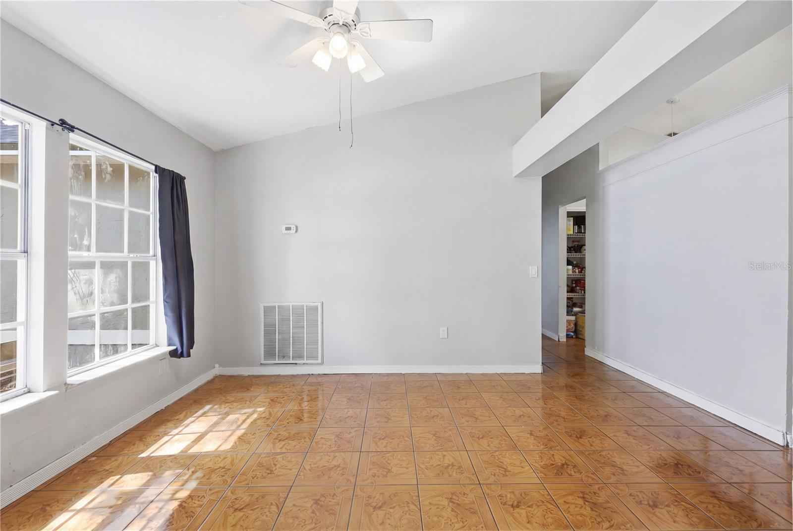 725 9th, Deltona, FL 32725