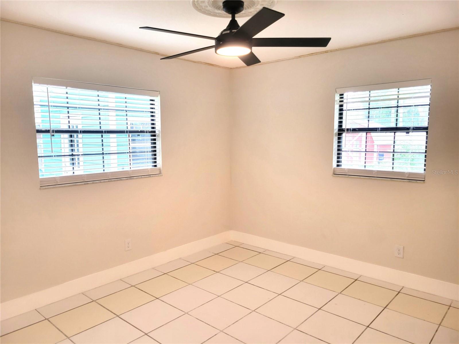 1835 Maryland, St Petersburg, FL 33703