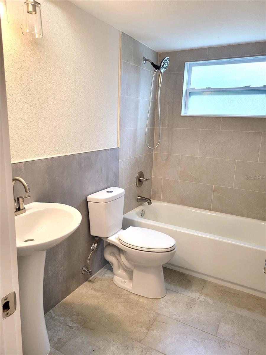 1835 Maryland, St Petersburg, FL 33703