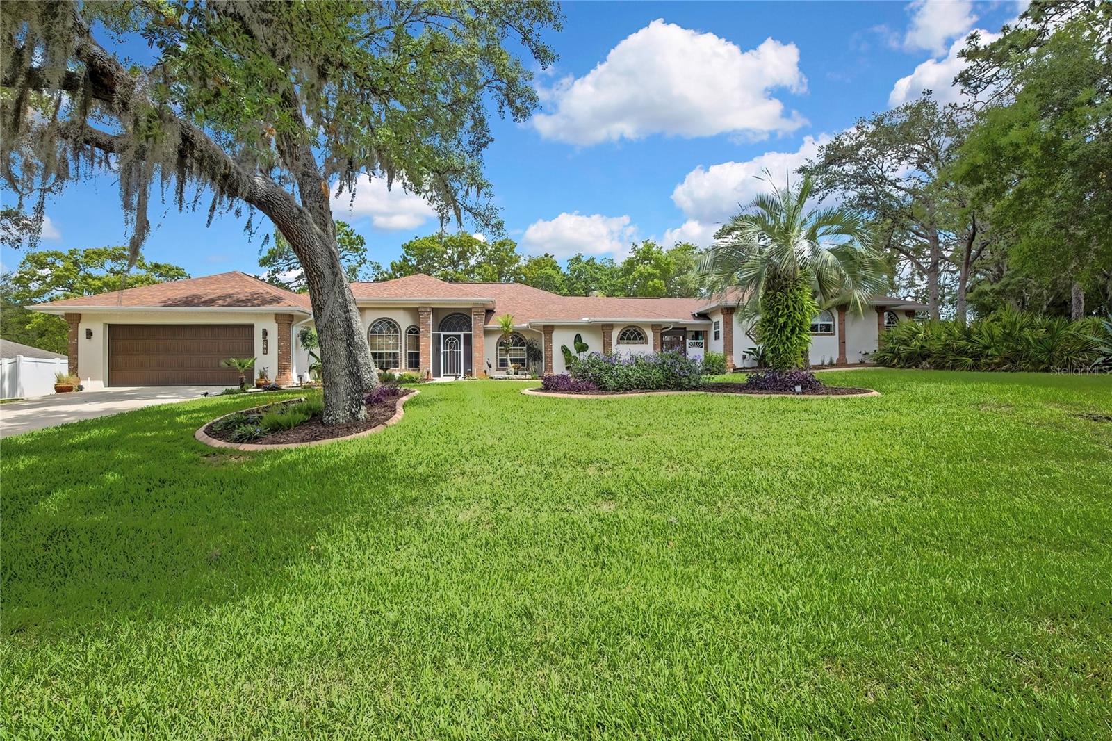 5701 Chive, Homosassa, FL 34448