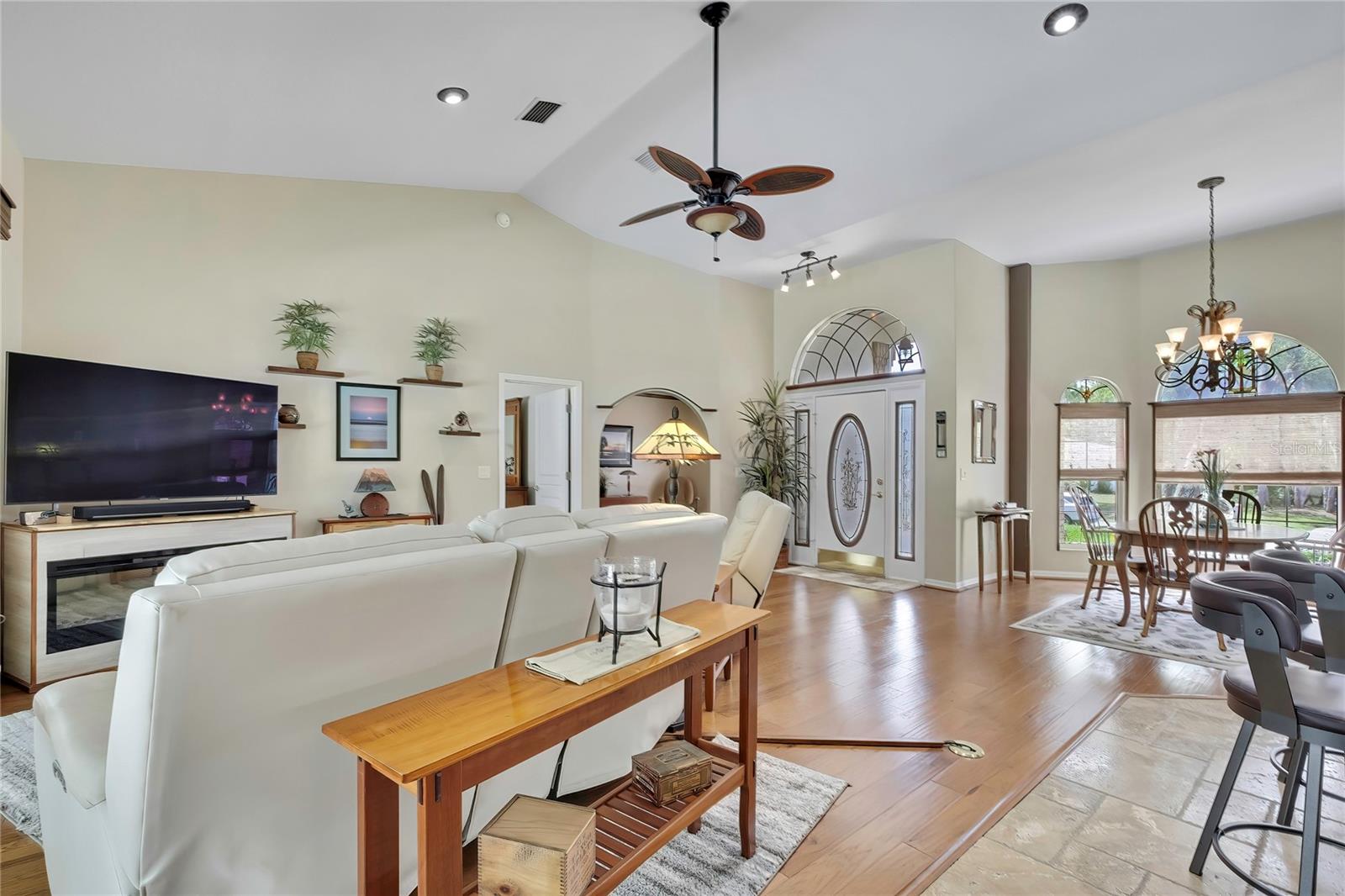 5701 Chive, Homosassa, FL 34448