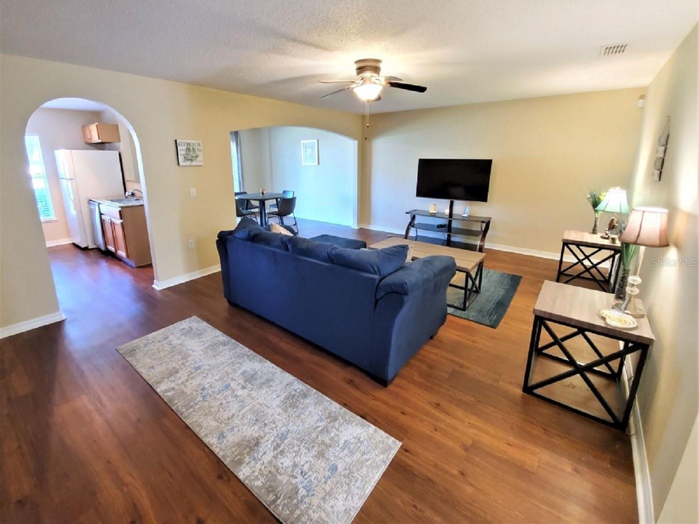 9870 Ashburn Lake, Tampa, FL 33610