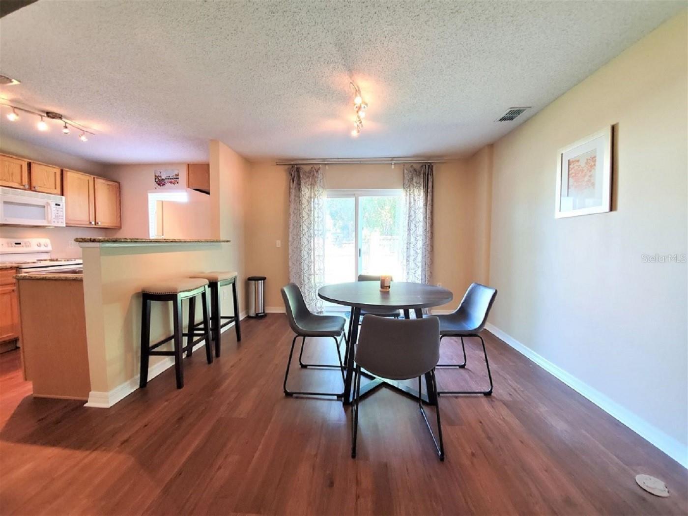 9870 Ashburn Lake, Tampa, FL 33610