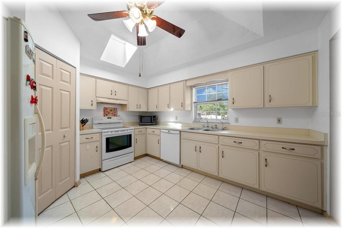 8740 61, Ocala, FL 34472